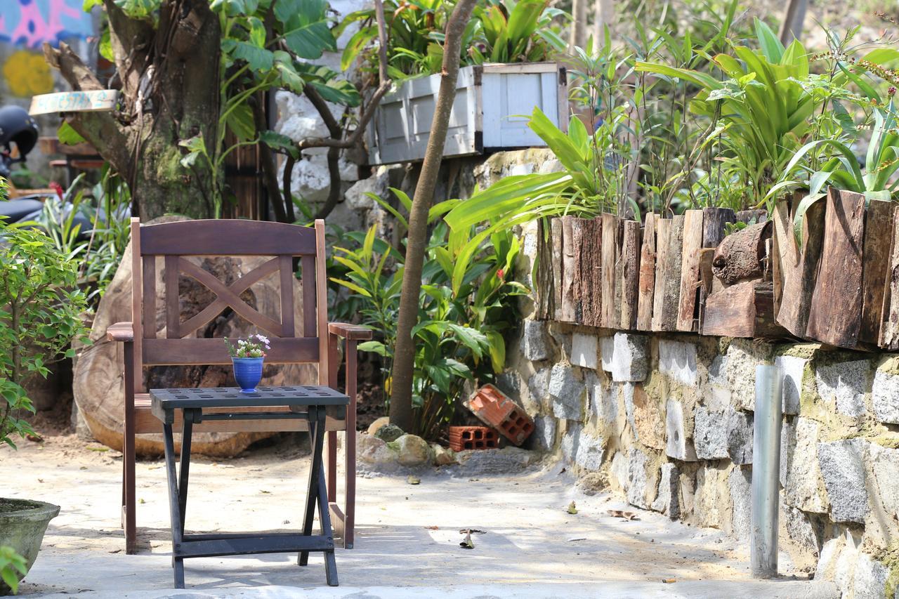Confetti House Hotel Quy Nhon Exterior photo